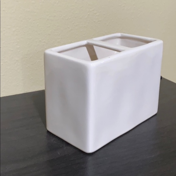 NWT Rae Dunn ceramic bathroom holder - Picture 3 of 6